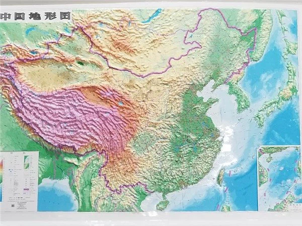 MAP 3D สูญญากาศขึ้นรูป 3d Billboard China Plastic Forming And Fabrication